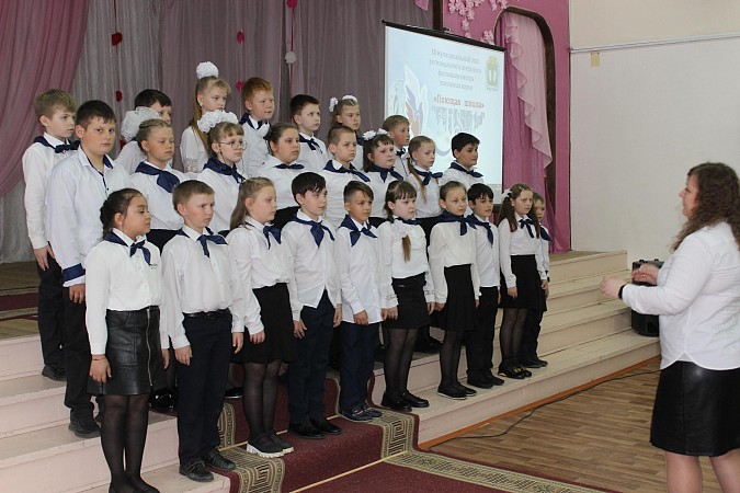 Гимназисты Кинешмы победили на городском смотре школьных хоров фото 11