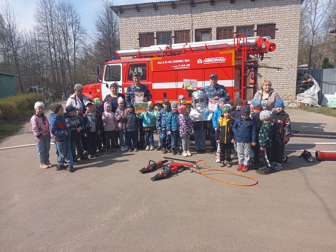 Пожарные ИК №4 провели в детском саду №28 мероприятие по основам безопасности фото 4