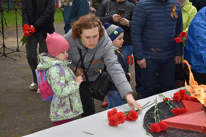 В Кинешме на воинских захоронениях на кладбищах «Сокольники» и «Затенки» прошли митинги фото 8