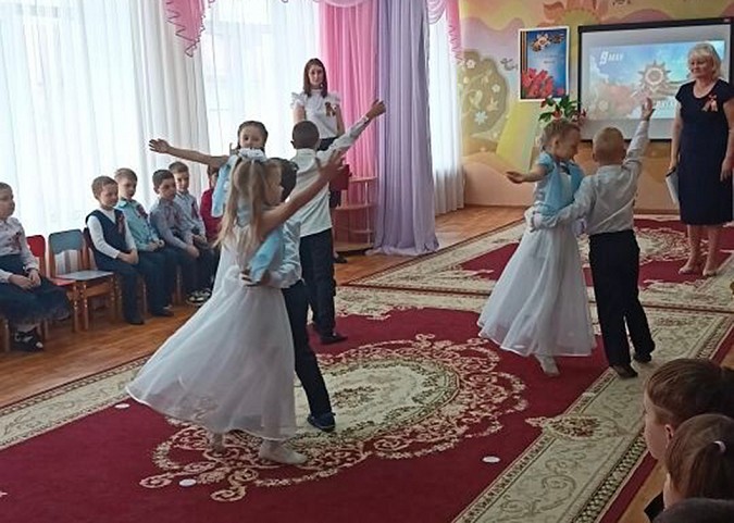 В детском саду №47 в честь Дня Победы прошла тематическая неделя фото 3