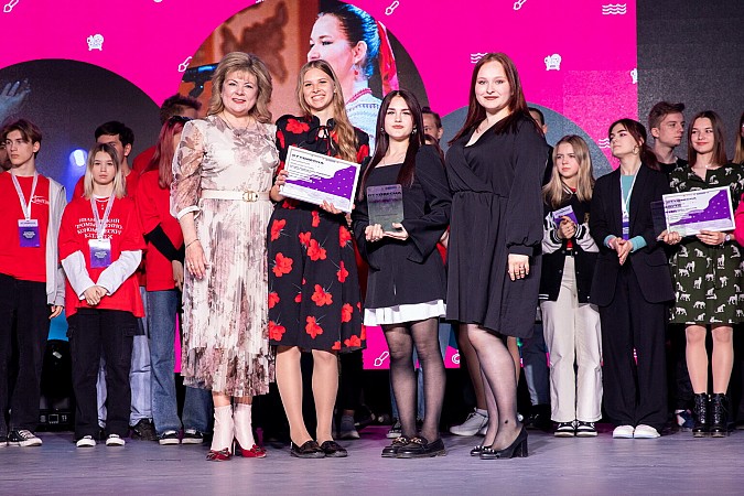 Студенты кинешемских колледжей - лауреаты областного фестиваля «Студенческая весна» фото 22