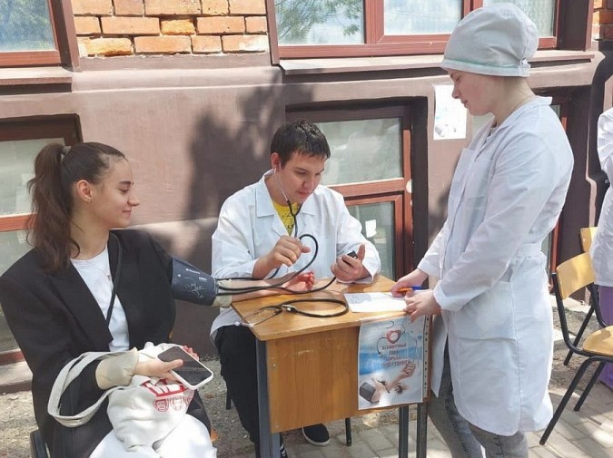 В Кинешме студенты-медики провели акцию «Жизнь без гипертонии» фото 4