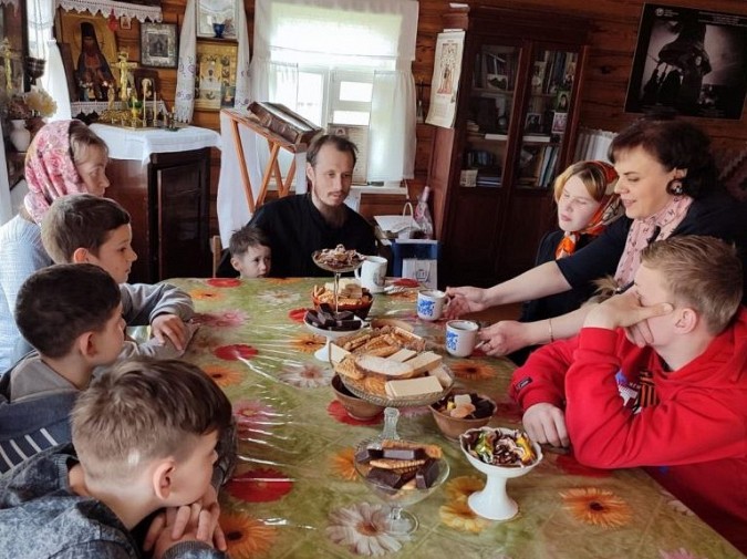 Воспитанники социально-реабилитационного центра посетили музей святителя Василия Кинешемского фото 6