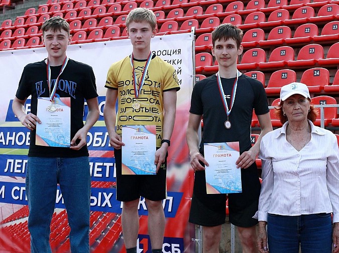Легкоатлеты Кинешмы победили в командном зачёте Первенства Ивановской области фото 2