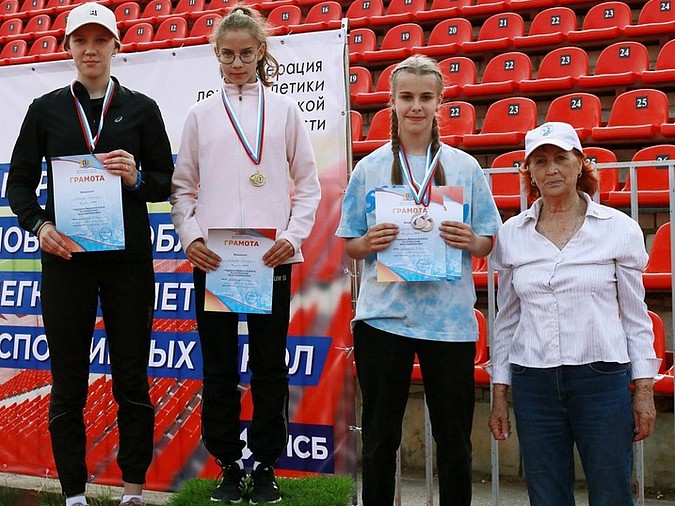 Легкоатлеты Кинешмы победили в командном зачёте Первенства Ивановской области фото 3