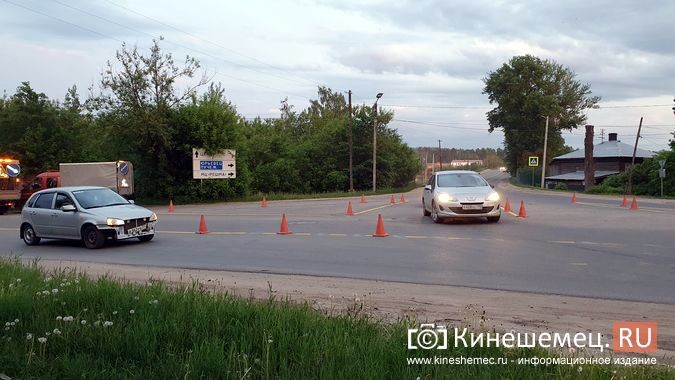 На перекрестке перед Кузнецким мостом появилась новая для автомобилистов разметка фото 8