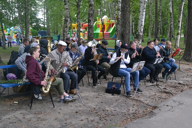В Кинешме прошёл семейный праздник «День батутов» фото 14