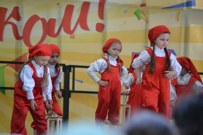 В Кинешме прошёл семейный праздник «День батутов» фото 10