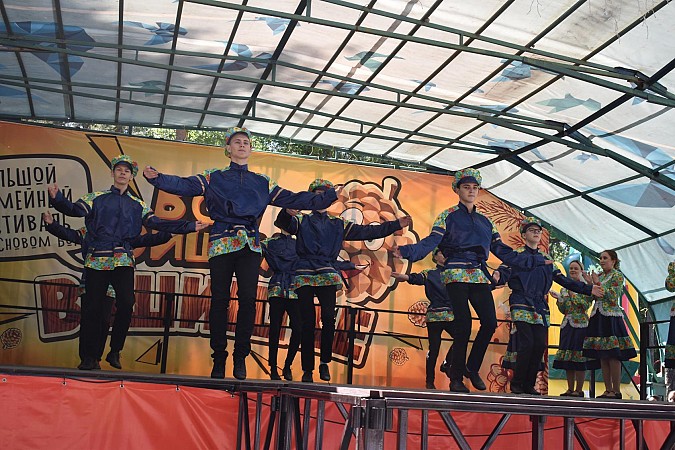 В Кинешме впервые состоялся большой семейный фестиваль  «Вся фишка в шишке» фото 42