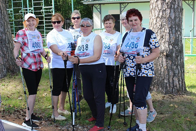 В Кинешме прошли открытке городские соревнования по скандинавской ходьбе фото 2