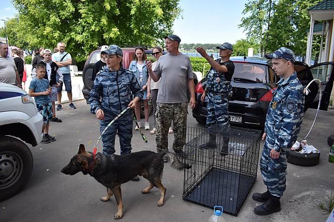 В День открытых дверей в Кинешме полиция продемонстрировала свою боеготовность фото 17