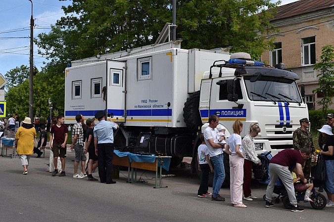 В День открытых дверей в Кинешме полиция продемонстрировала свою боеготовность фото 34