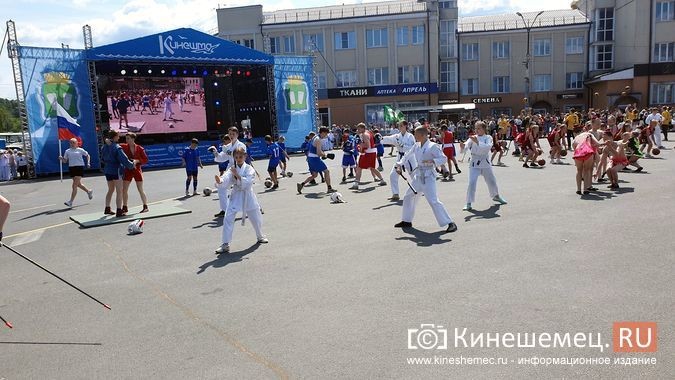 В День Кинешмы прошло традиционное шествие трудовых коллективов фото 35