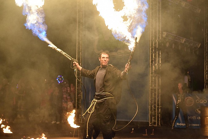 В День Кинешмы показали огненное шоу «Империя» фото 12