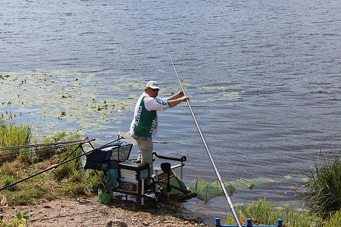 Команда Московской области выиграла чемпионат России по рыбной ловле в Кинешме фото 6