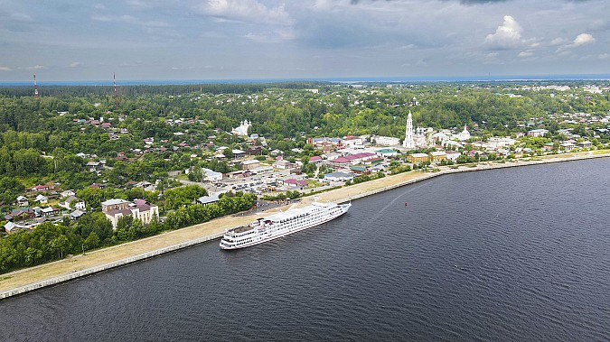 В Юрьевец впервые с 2010 года зашёл круизный теплоход фото 3