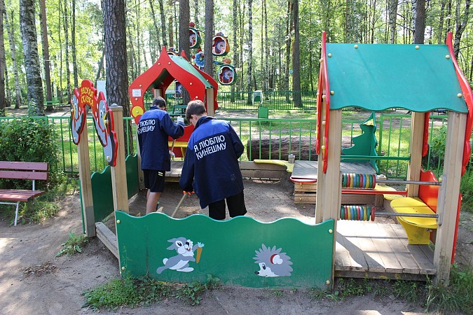 Временно трудоустроенные кинешемские подростки получают 4 тыс. рублей в месяц фото 3