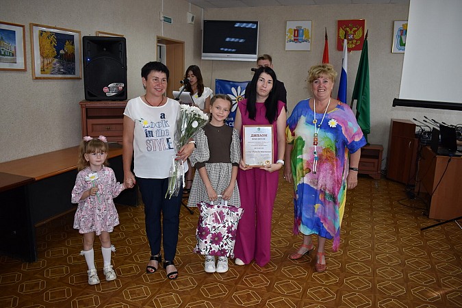 В Кинешме чествовали победителей и участников конкурса «Семья года» фото 12