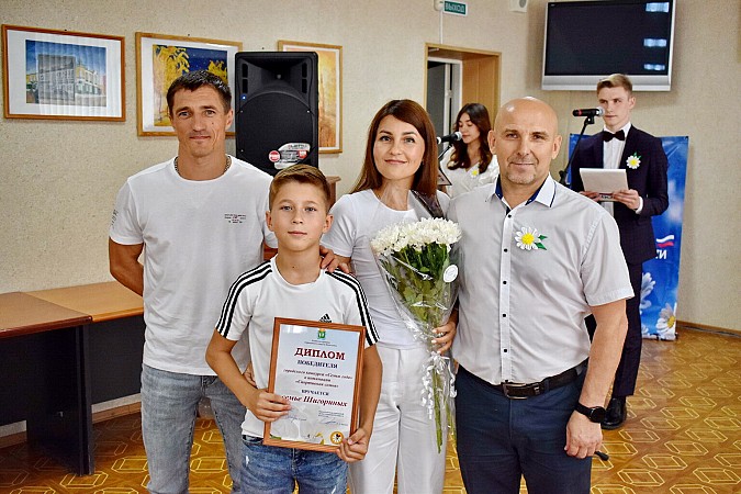 В Кинешме чествовали победителей и участников конкурса «Семья года» фото 7
