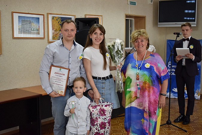 В Кинешме чествовали победителей и участников конкурса «Семья года» фото 13