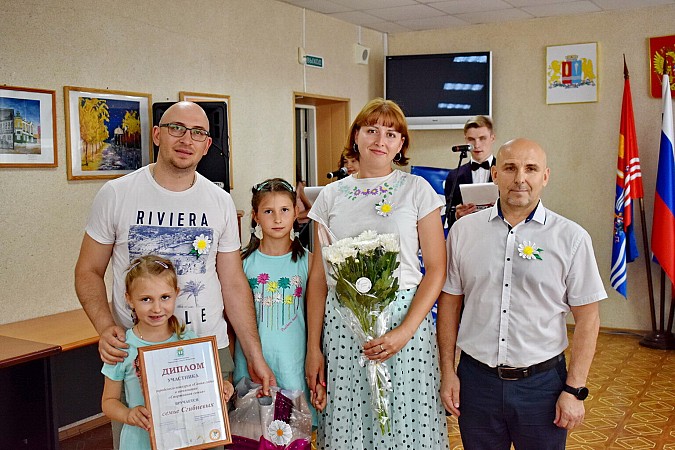 В Кинешме чествовали победителей и участников конкурса «Семья года» фото 8