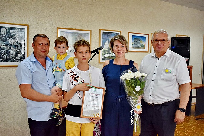В Кинешме чествовали победителей и участников конкурса «Семья года» фото 2