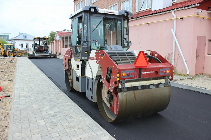 В Кинешме продолжается благоустройство бульвара у ТЦ «Кинешемский» фото 10