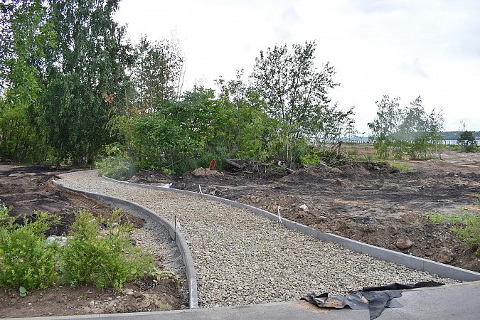 В Кинешме продолжается благоустройство бульвара у ТЦ «Кинешемский» фото 3