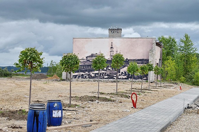 В Кинешме продолжается благоустройство бульвара у ТЦ «Кинешемский» фото 6