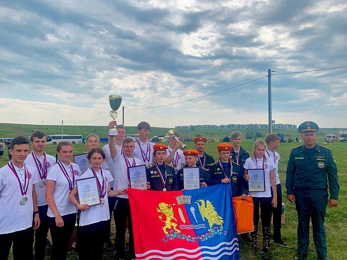 Кадеты школы №18 призёры соревнований ЦФО фото 2