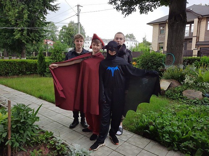 В Кинешемском детском доме создавали коллекции одежды фото 3