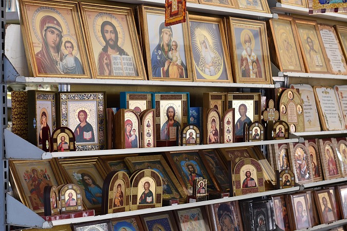 На площадке у Троицко-Успенского собора работает выставка-ярмарка «Кладезь» фото 4