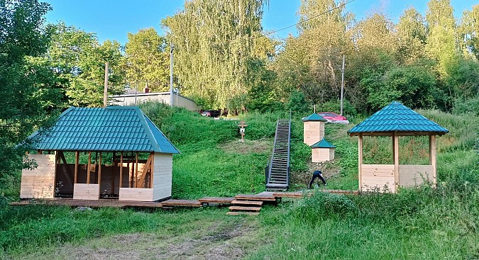 В Наволоках благоустраивают территорию ключика-родничка в честь Тихона Луховского фото 4