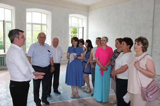 В лицее им.Д.А.Фурманова продолжается ремонт спортивного зала фото 3