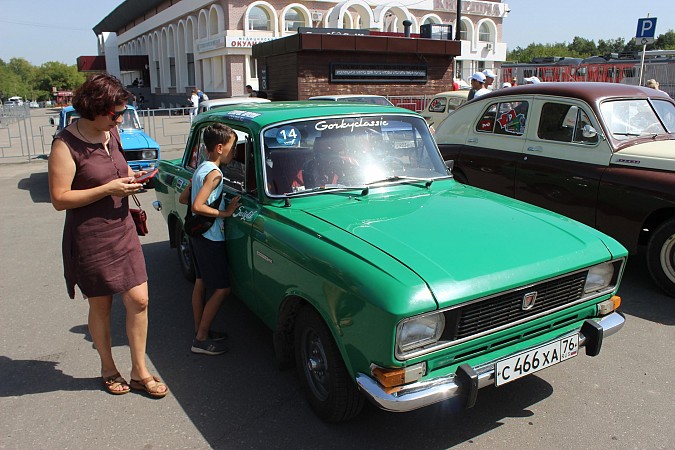 В Кинешму заехали легендарные советские автомобили фото 3
