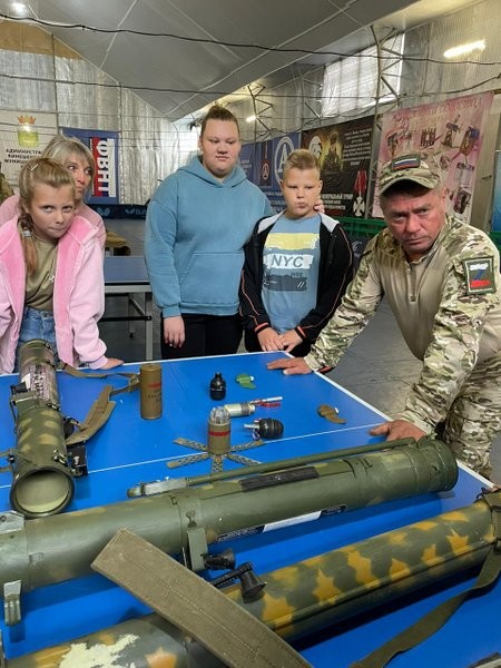 Военные инструкторы открыли под Кинешмой патриотический лагерь для молодёжи фото 8