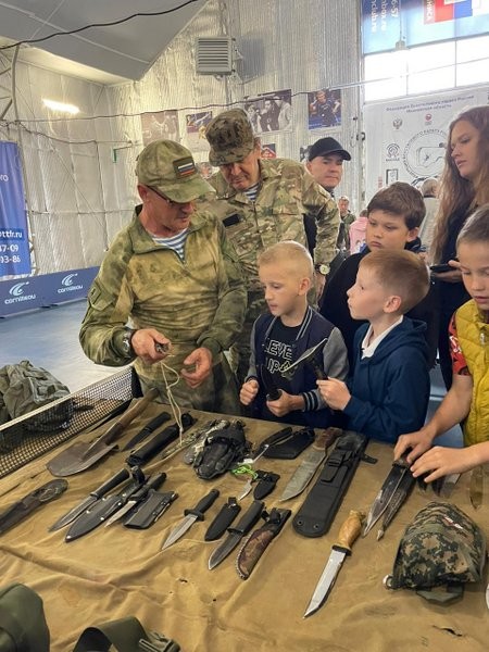 Военные инструкторы открыли под Кинешмой патриотический лагерь для молодёжи фото 6