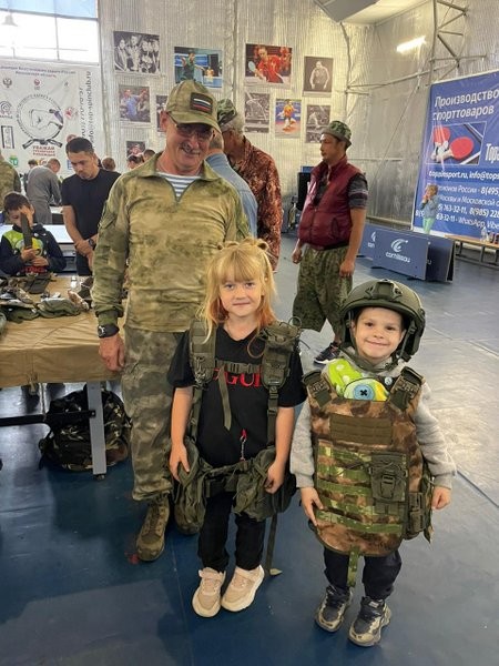 Военные инструкторы открыли под Кинешмой патриотический лагерь для молодёжи фото 10