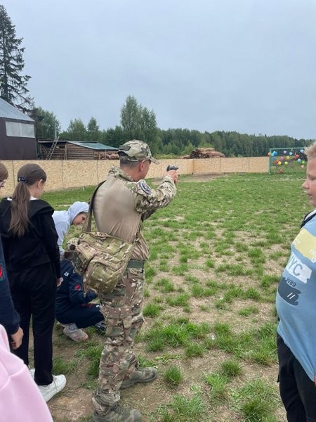 Военные инструкторы открыли под Кинешмой патриотический лагерь для молодёжи фото 20