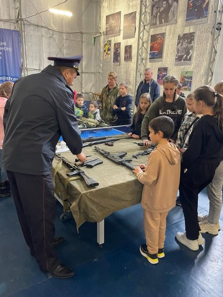 Военные инструкторы открыли под Кинешмой патриотический лагерь для молодёжи фото 22