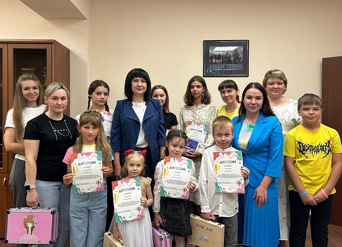 Кинешемцы стали победителями конкурса детских рисунков «Профессия – ревизор» фото 2