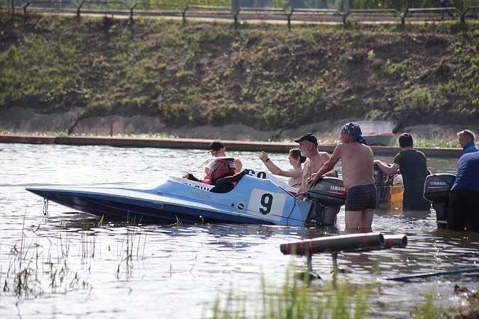 В Первенстве России по водно-моторному спорту в Кинешме принимают участие спортсмены из 13 регионов фото 20