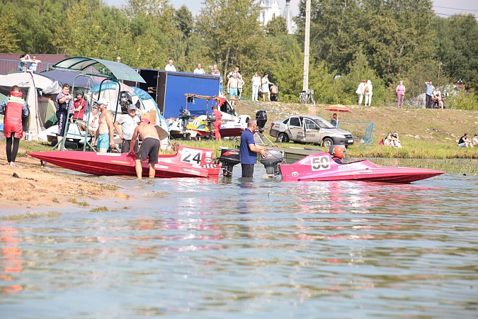 В Первенстве России по водно-моторному спорту в Кинешме принимают участие спортсмены из 13 регионов фото 13