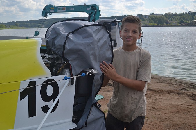 В Первенстве России по водно-моторному спорту в Кинешме принимают участие спортсмены из 13 регионов фото 17