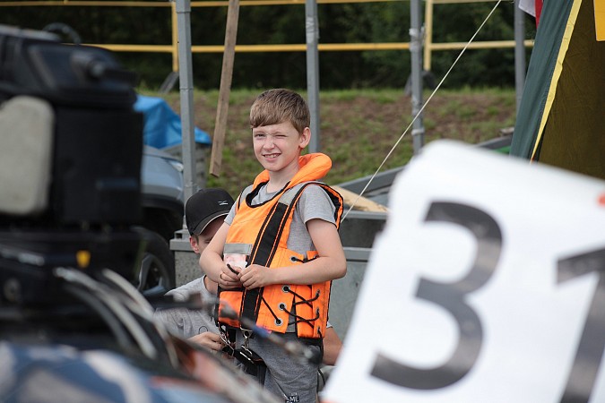 В Первенстве России по водно-моторному спорту в Кинешме принимают участие спортсмены из 13 регионов фото 23