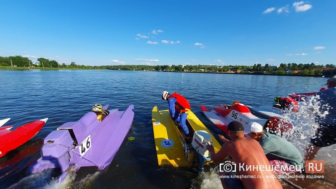 Команда Ростовской области выиграла Чемпионат России по водно-моторному спорту в Кинешме фото 39