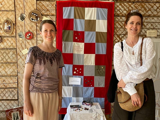 В кинешемском «ЯМузее» открылась выставка «Реконструкция памяти: вышивая семейный архив…» фото 8