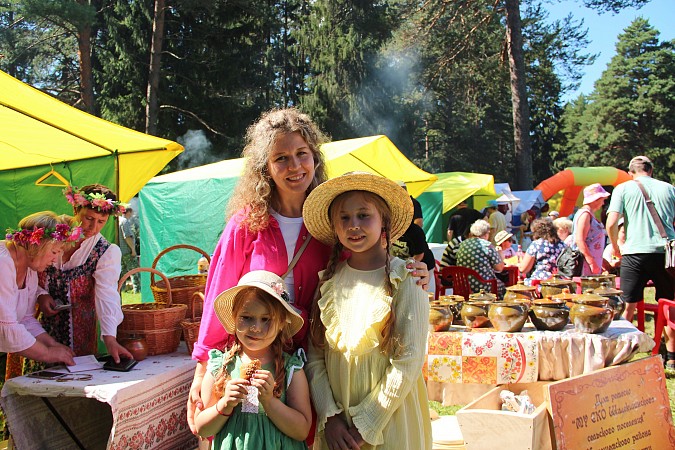 В Кинешемском районе прошла Макарьев-Решемская ярмарка фото 19