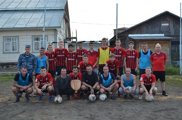 «Текстильщик» сыграл матч в кинешемской колонии строгого режима фото 5