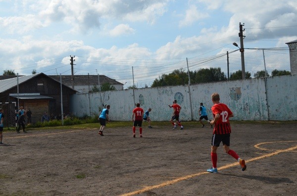 «Текстильщик» сыграл матч в кинешемской колонии строгого режима фото 2